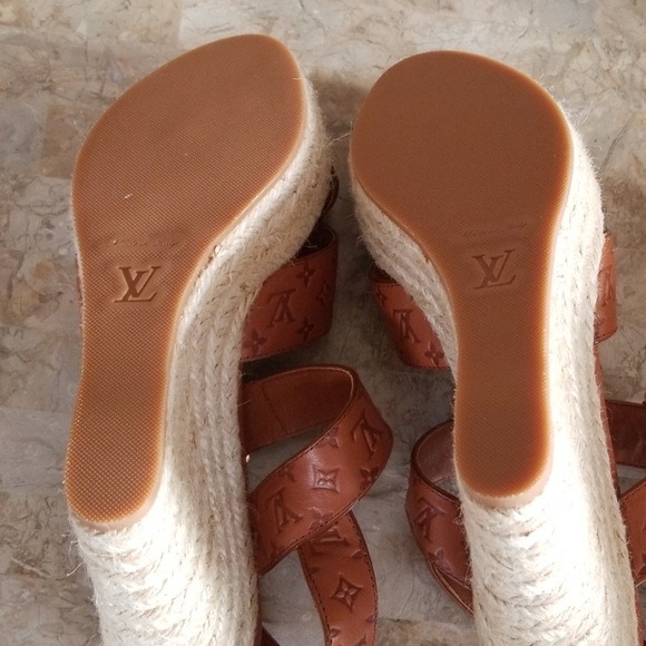 *Host Pick* Authentic Louis Vuitton Wedges - Picture 8 of 8
